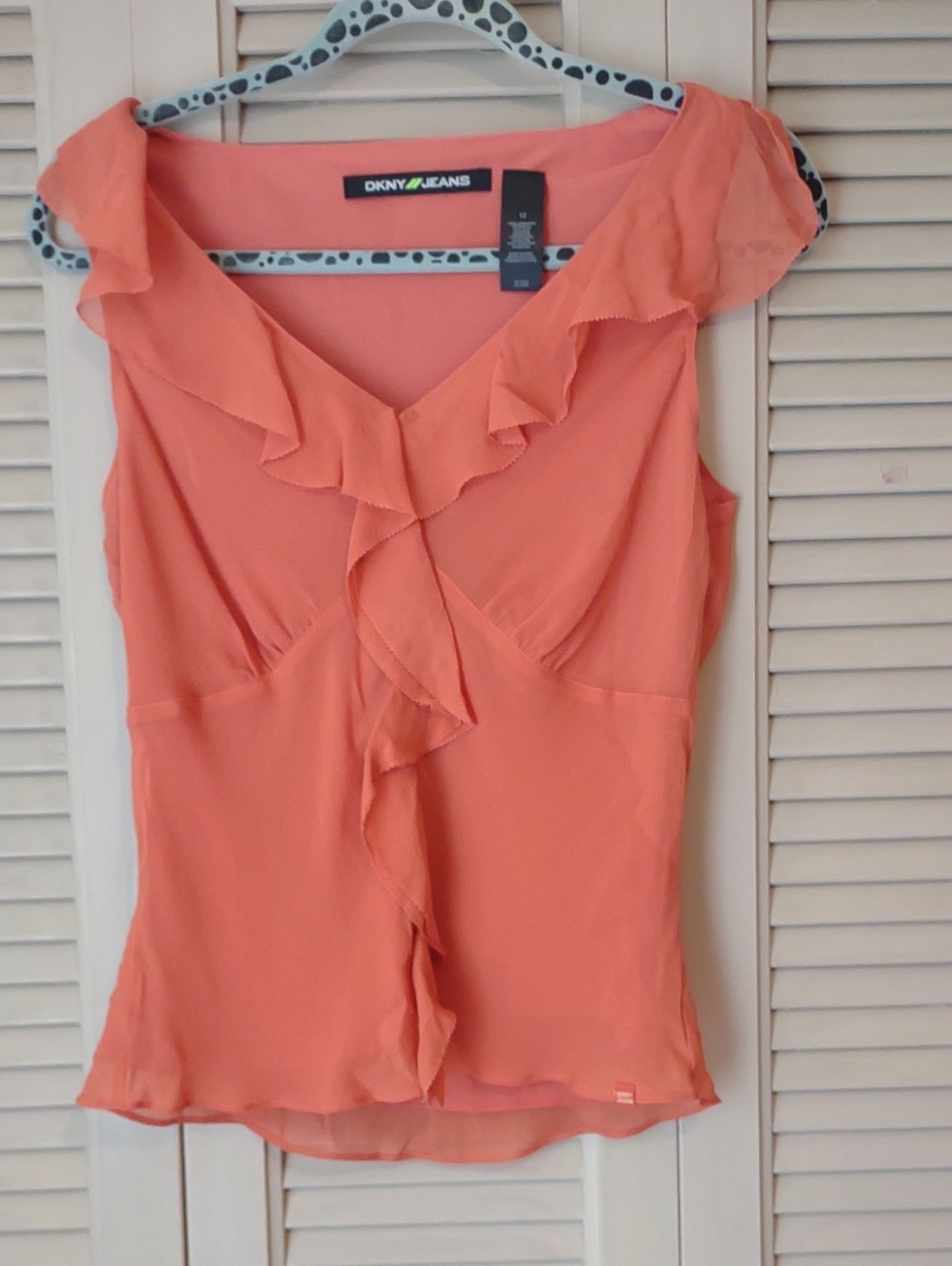 100% Silk ❤️DKNY Sleeves Ruffles V-neck Top ❤️Size 12